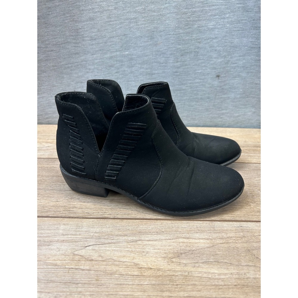 LuvMark Essie-15 Black Nubuck V-Cut Ankle Boots Low Block Heel Women Size 7